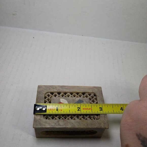 Vintage Handmade Soapstone Trinket Box Mother Of Pearl Floral Inlay Made India - Picture 6 of 7